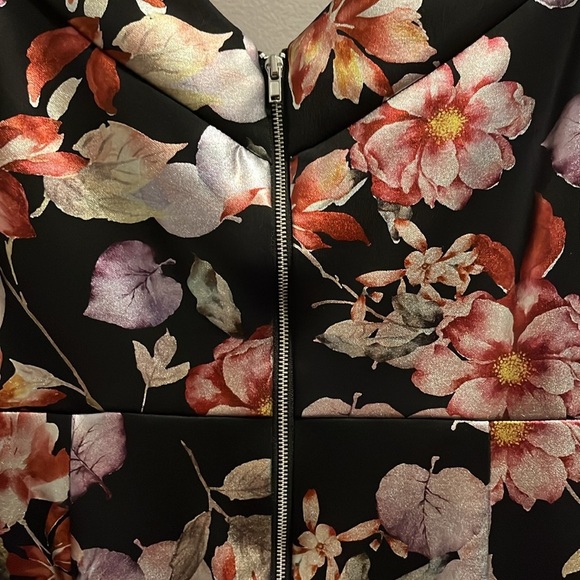 New York and Company NWT stretch floral dress size large - Picture 5 of 5